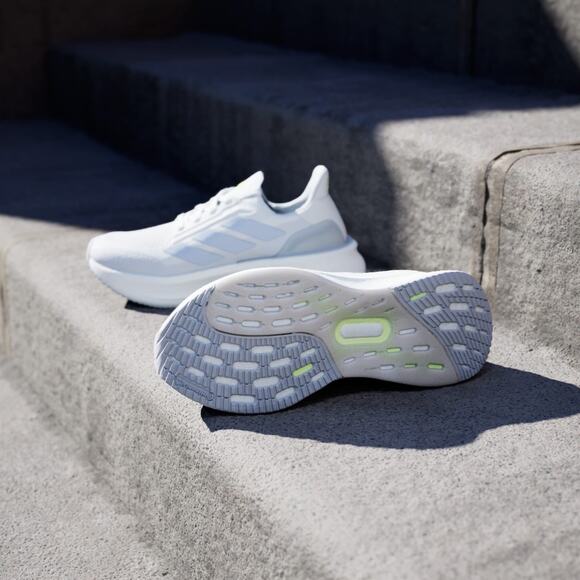 ADIDAS WOMEN'S 6.5 ULTRABOOST 5X RUNNING SHOES JH9022 WHITE VIOLET TONE - Picture 2 of 10